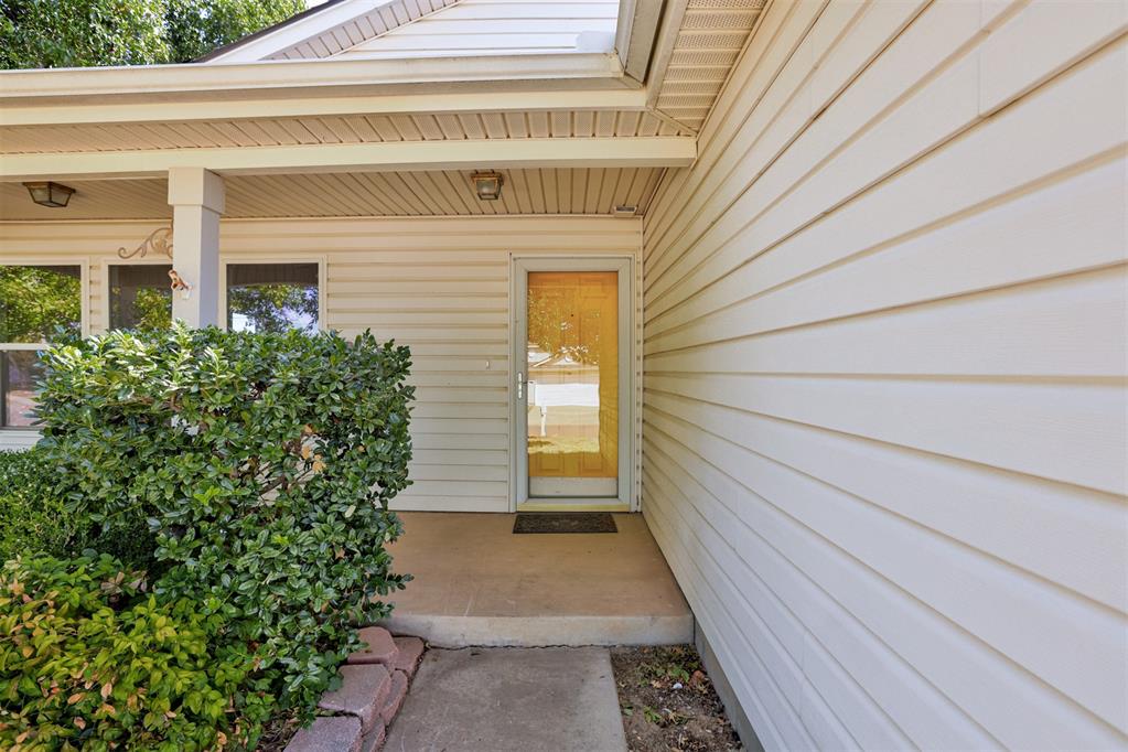 15500 Acacia Road Property Photo 10