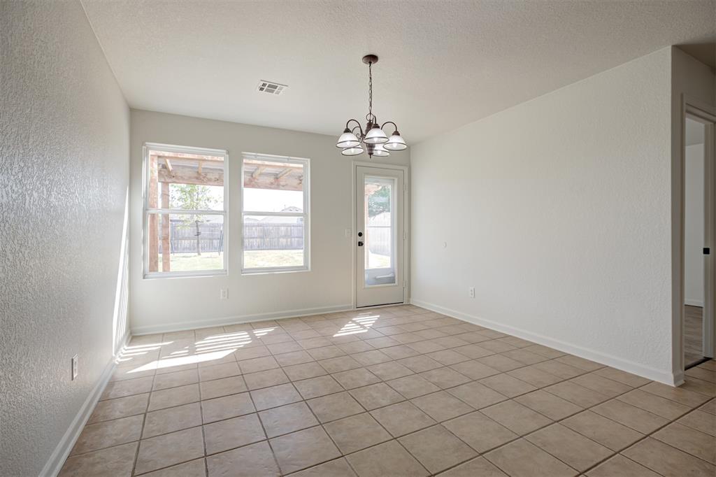 15500 Acacia Road Property Photo 14