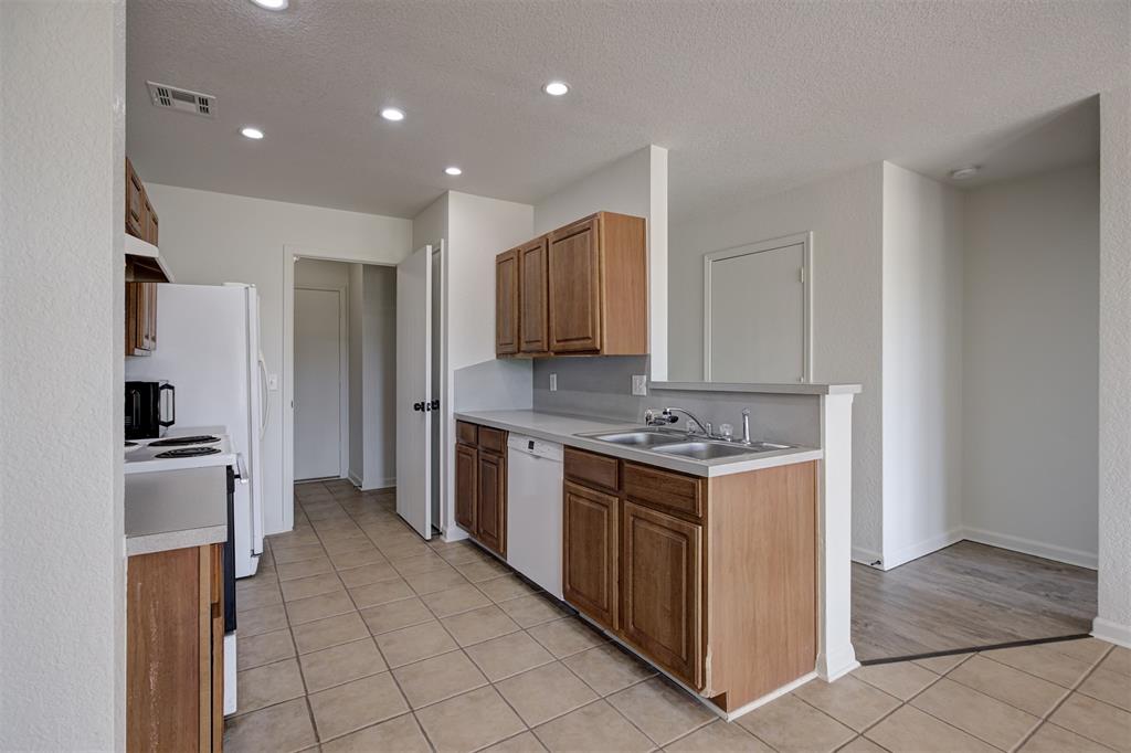 15500 Acacia Road Property Photo 17