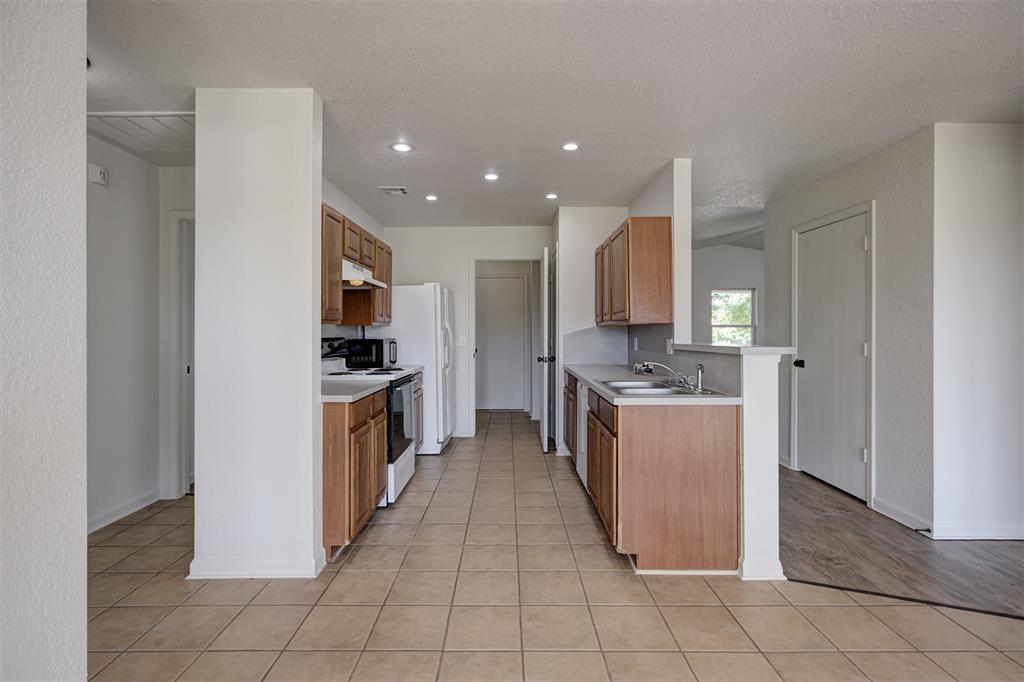 15500 Acacia Road Property Photo 18