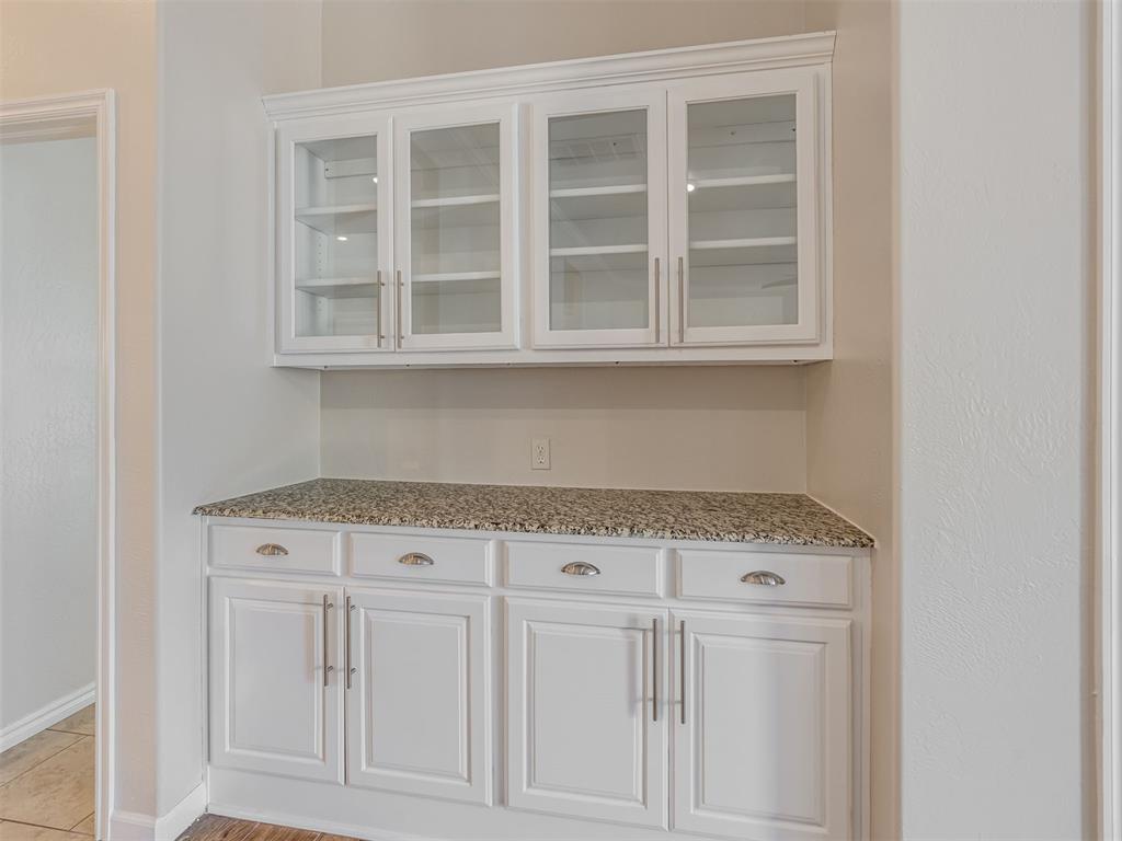 6609 Westlake Boulevard Property Photo 10