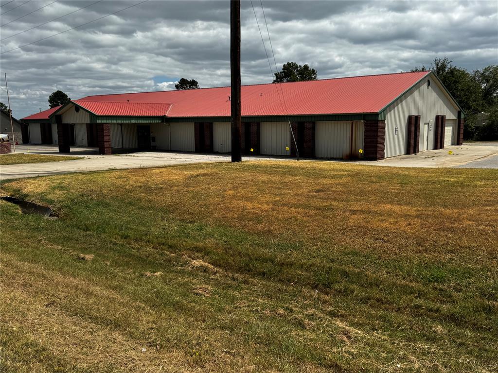 1805 W Wrangler Boulevard Property Photo 3