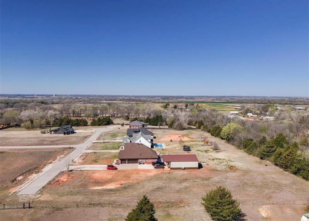 70 Kristin Court Property Photo 2