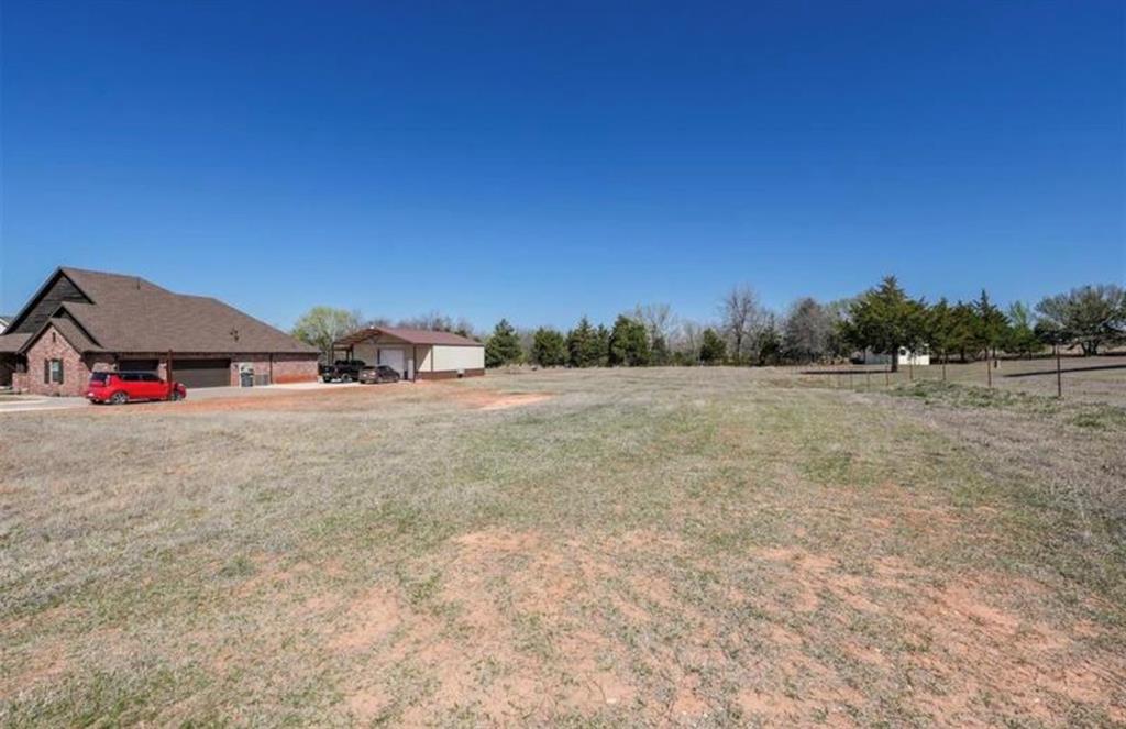 70 Kristin Court Property Photo 6