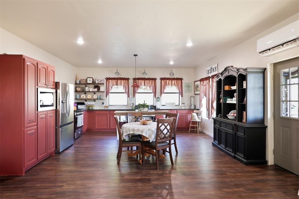 16721 Dover Road Property Photo 7