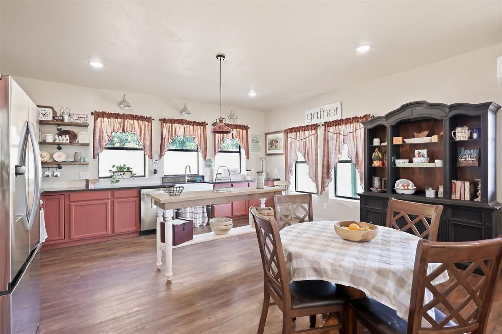 16721 Dover Road Property Photo 9