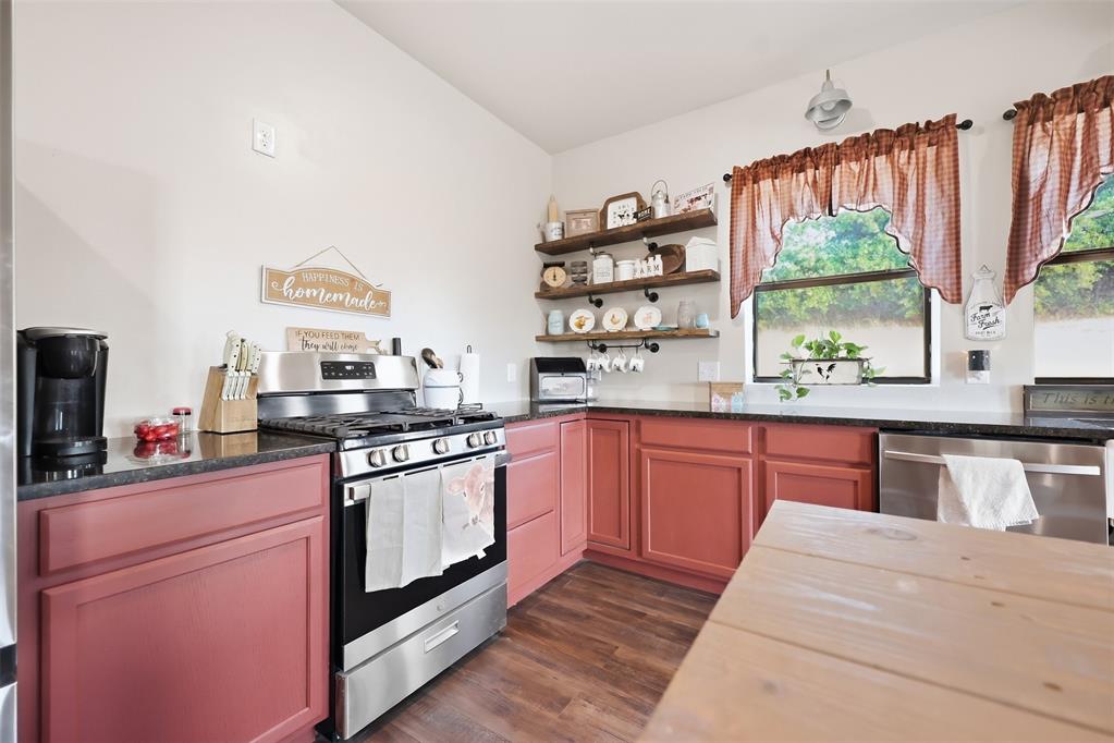 16721 Dover Road Property Photo 12