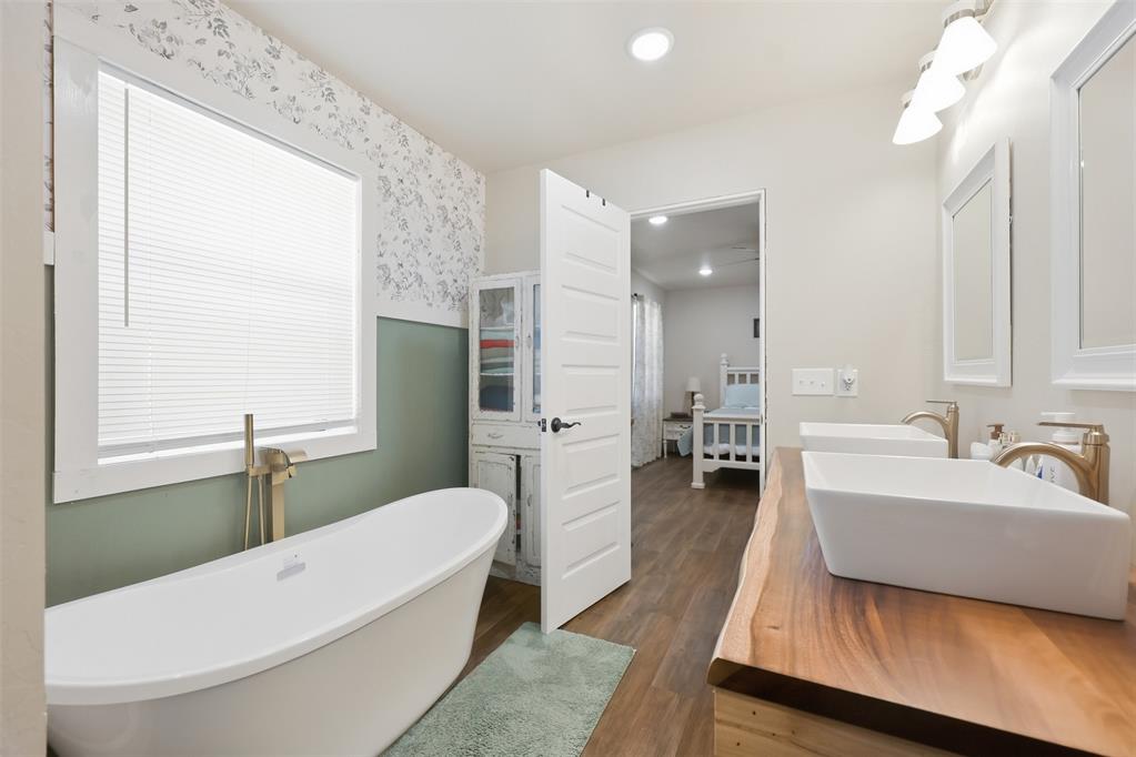 16721 Dover Road Property Photo 20