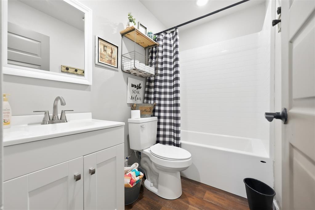 16721 Dover Road Property Photo 25