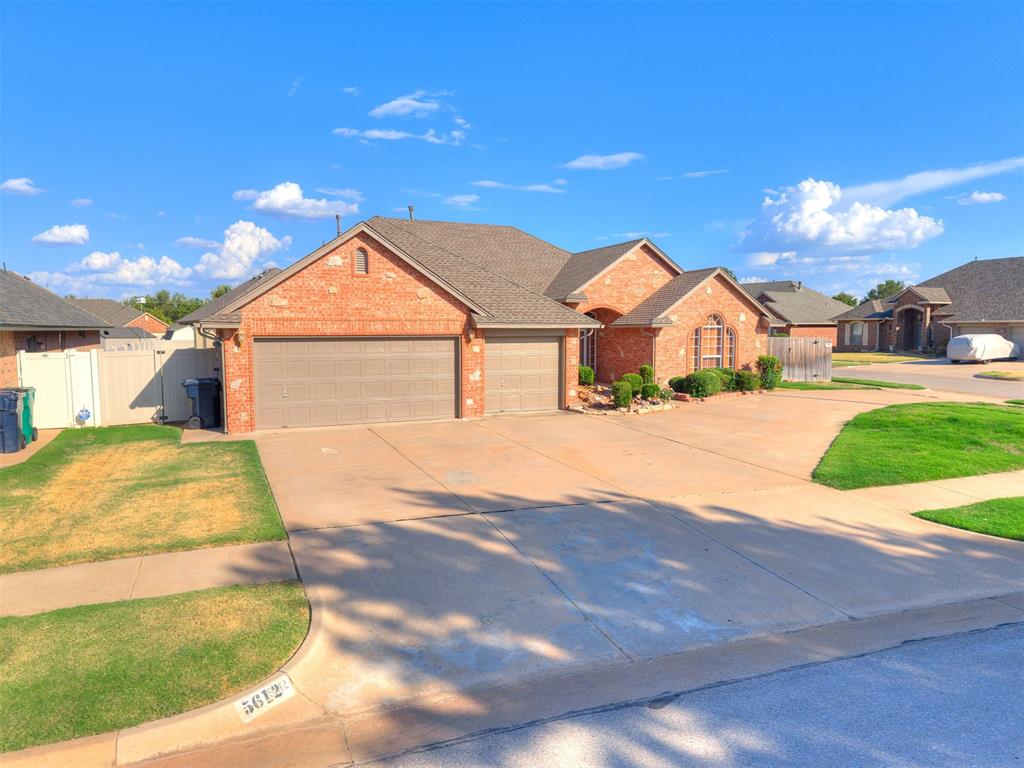 5612 Holly Brooke Lane Property Photo 3