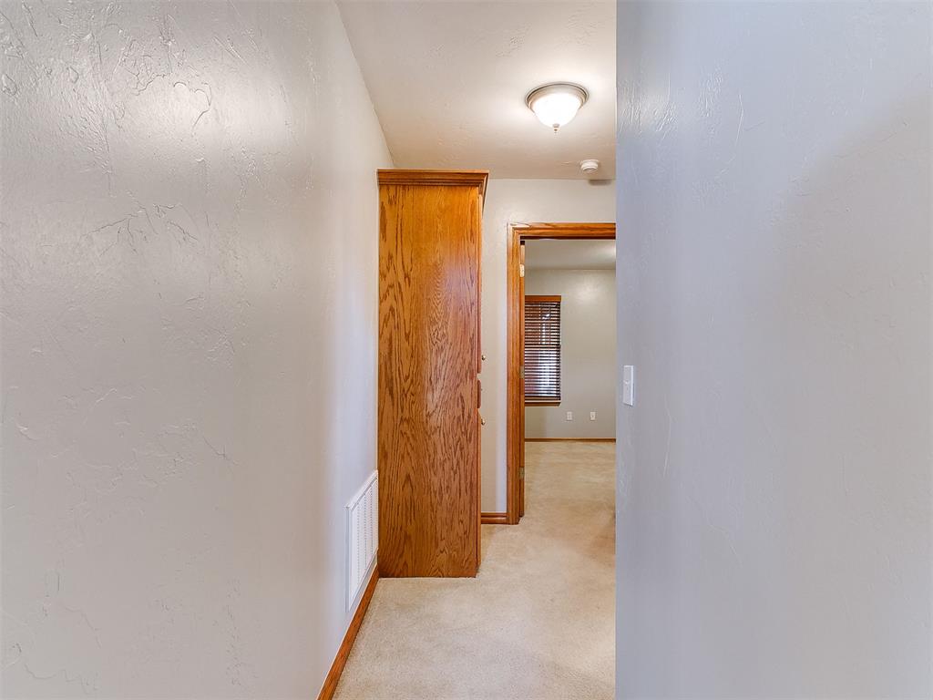 5612 Holly Brooke Lane Property Photo 9