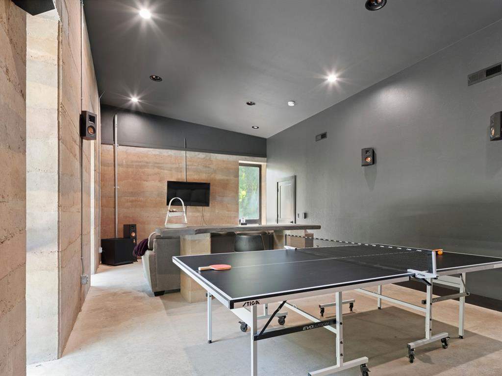 13501 N Midwest Boulevard Property Photo 23