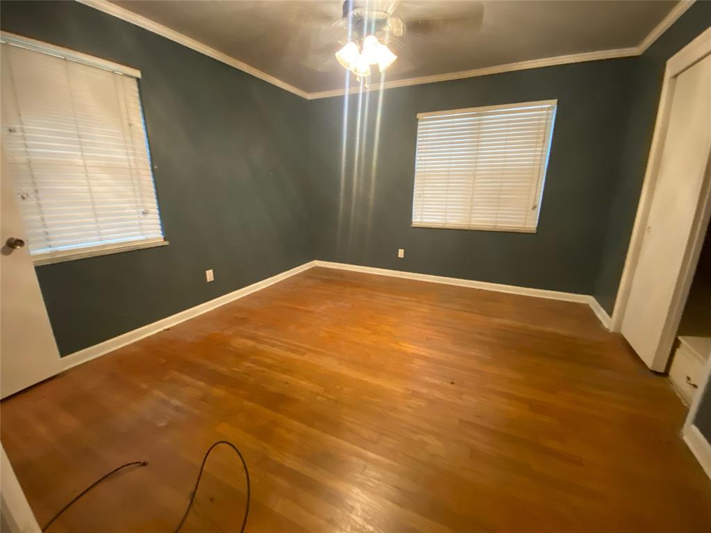 4912 N Cromwell Avenue Property Photo 14