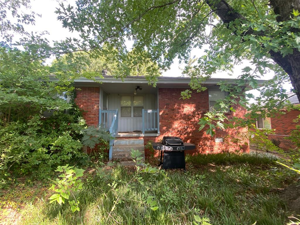 4912 N Cromwell Avenue Property Photo 20