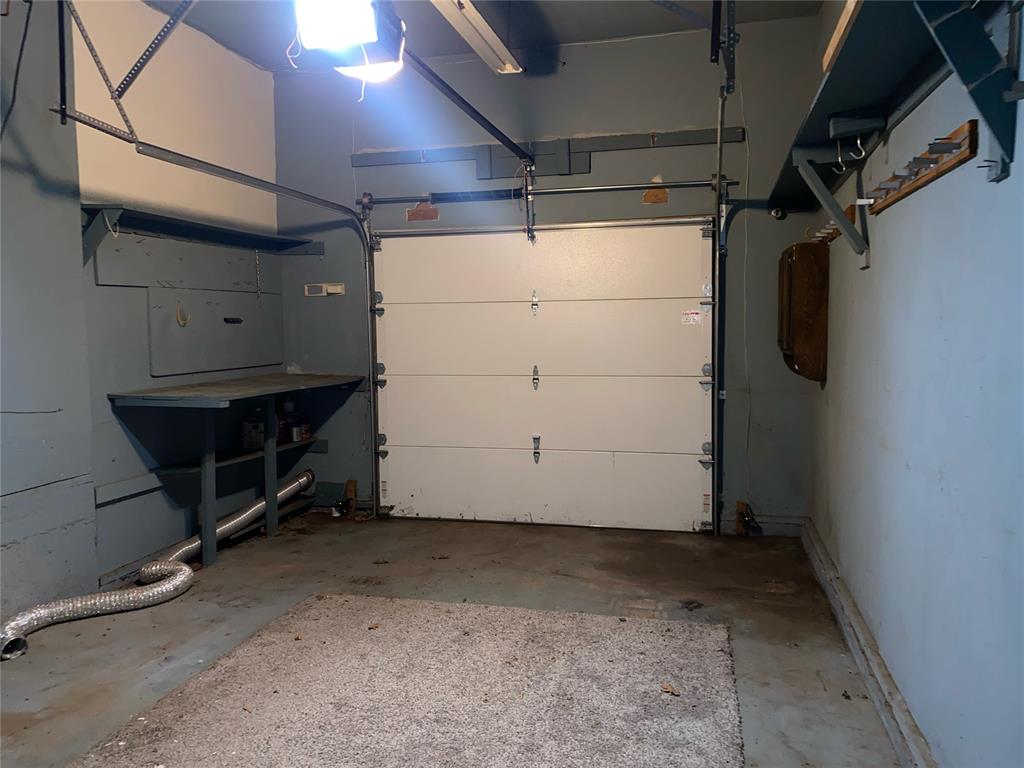 4912 N Cromwell Avenue Property Photo 21