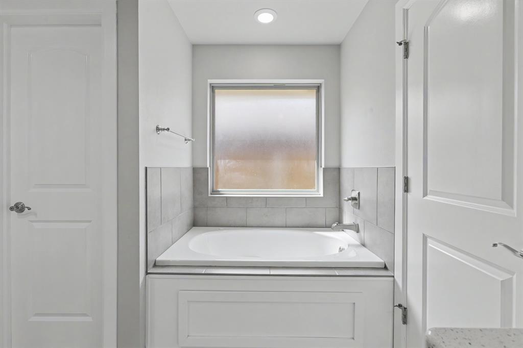 713 Red River Drive Property Photo 23