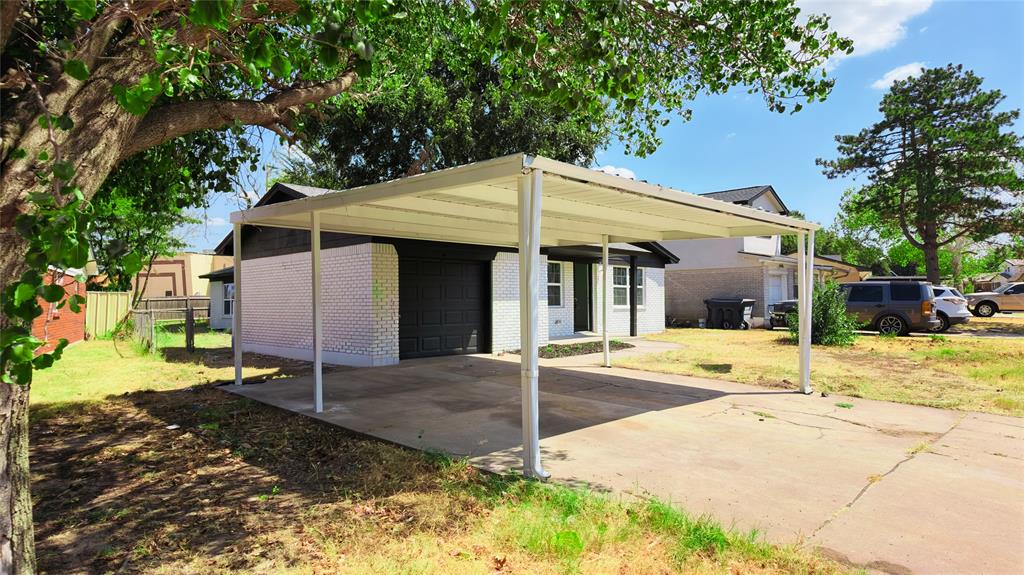 6032 S Drexel Avenue Property Photo 3
