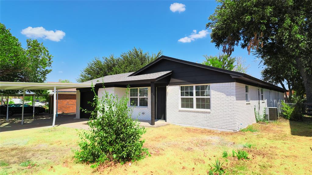 6032 S Drexel Avenue Property Photo 4