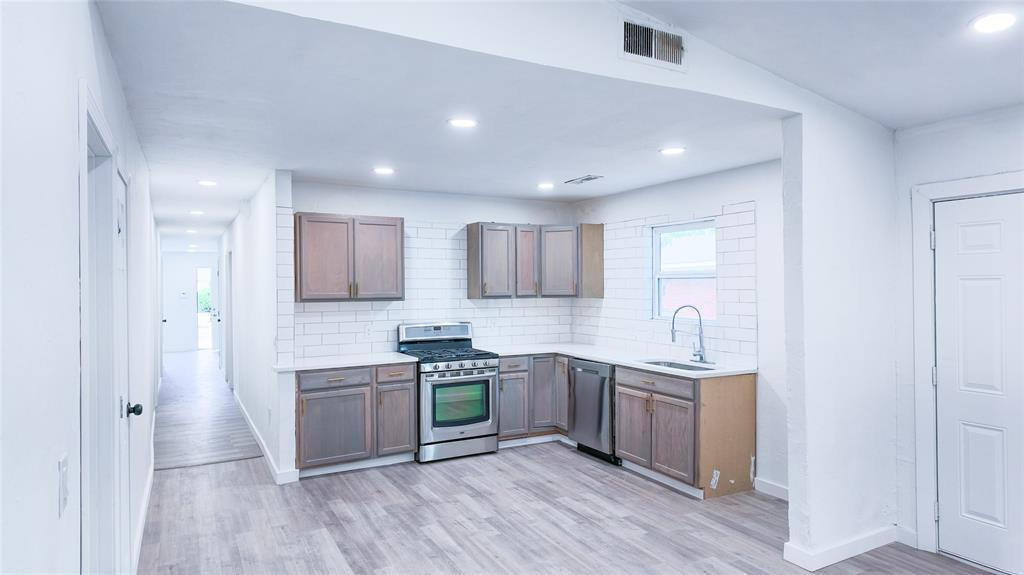 6032 S Drexel Avenue Property Photo 11