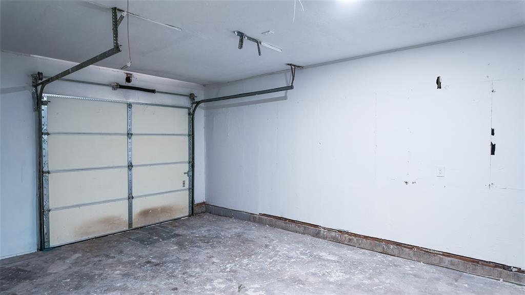 6032 S Drexel Avenue Property Photo 24
