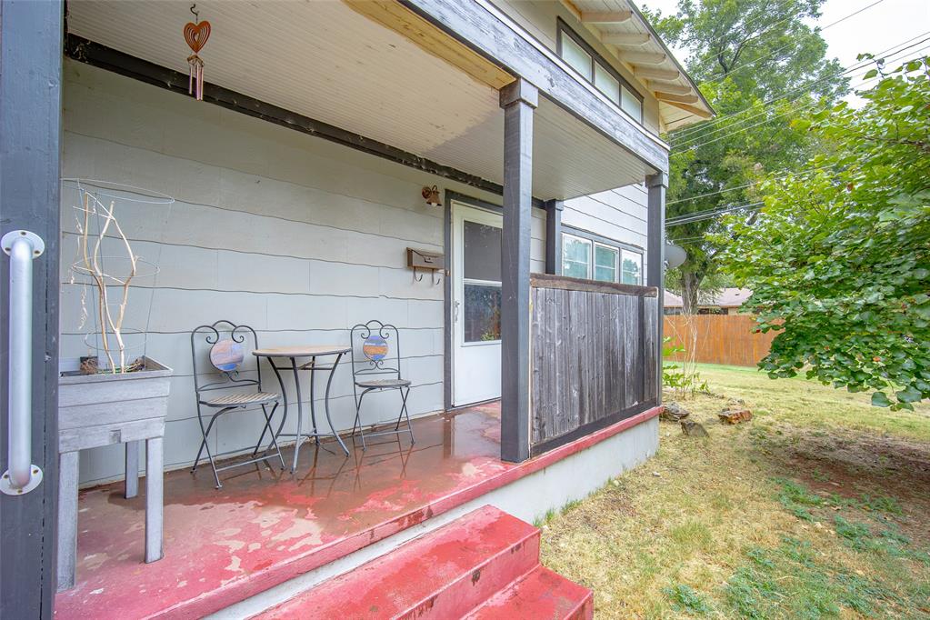 205 Sw 6th Street Property Photo 2