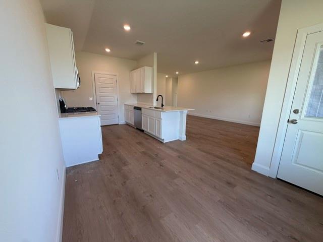 928 Hazy Brook Circle Property Photo 4