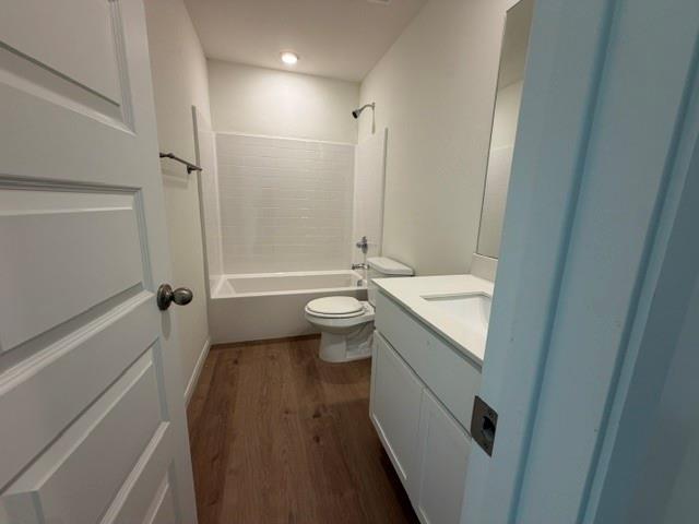928 Hazy Brook Circle Property Photo 10