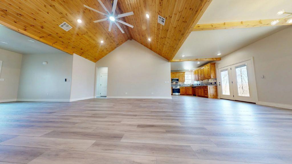 17092 County Road 3544 Property Photo 26