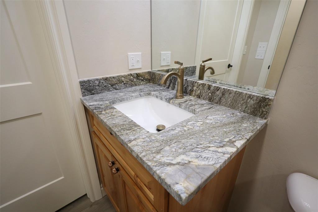17092 County Road 3544 Property Photo 33