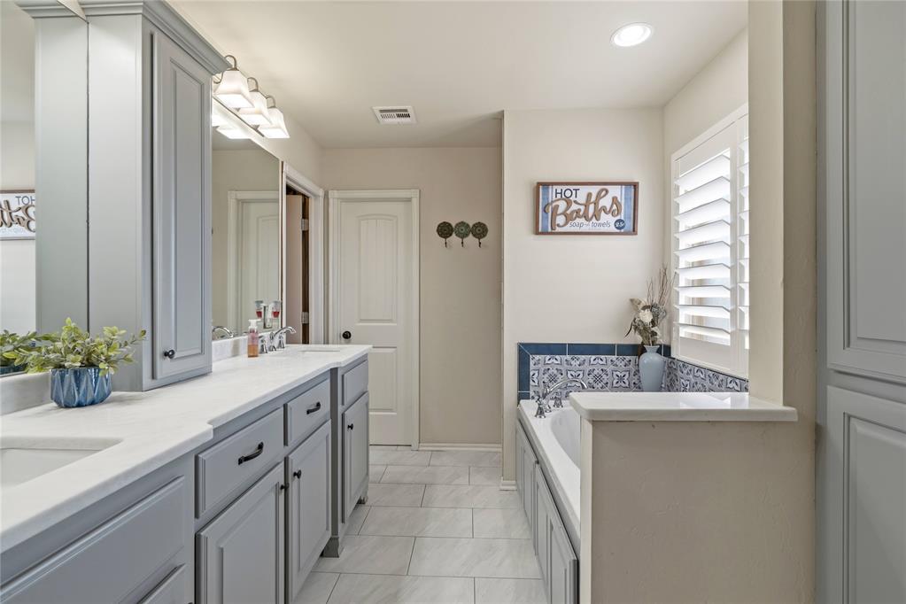 1430 Ne Azalea Road Property Photo 14