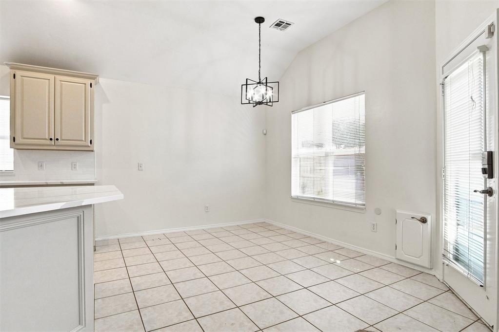 8312 Nw 75th Street Property Photo 22