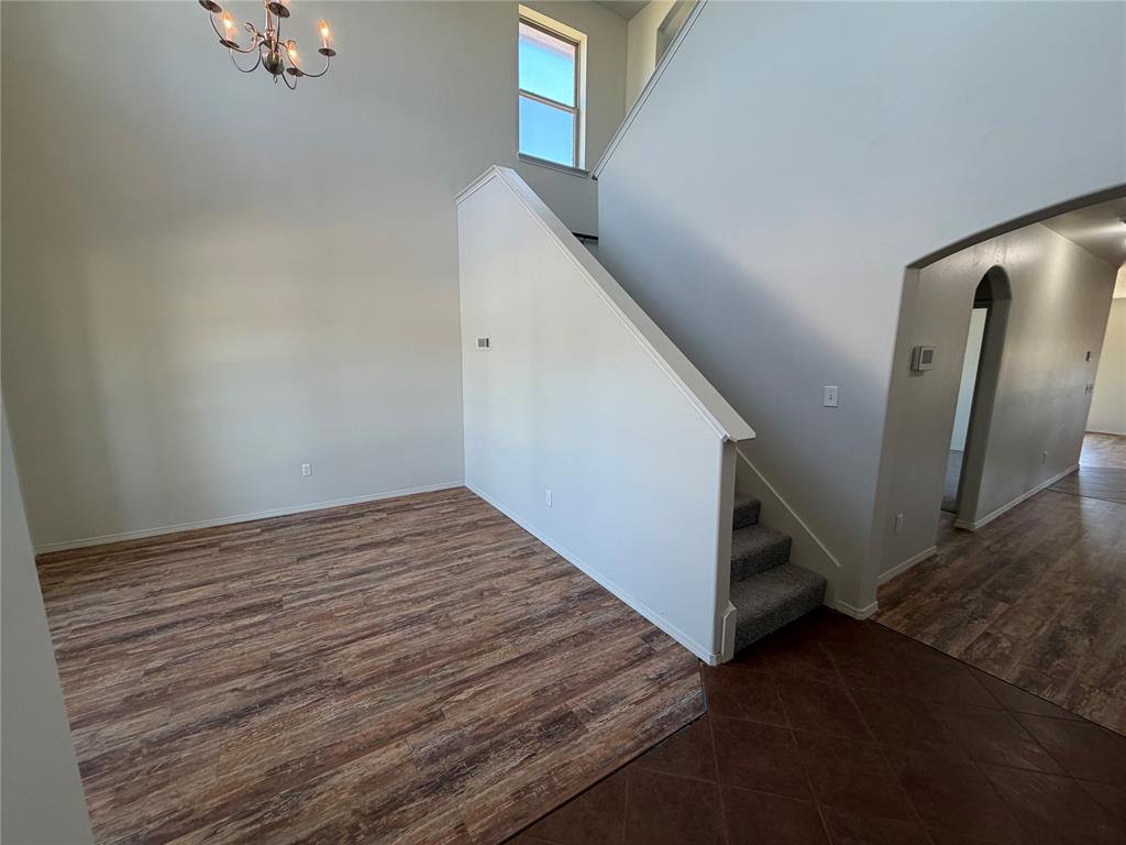 11208 Nw 97th Street Property Photo 6