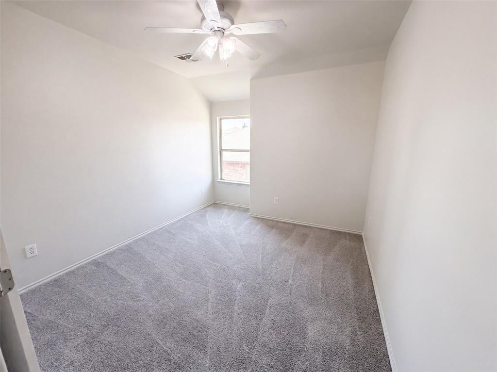 11208 Nw 97th Street Property Photo 12