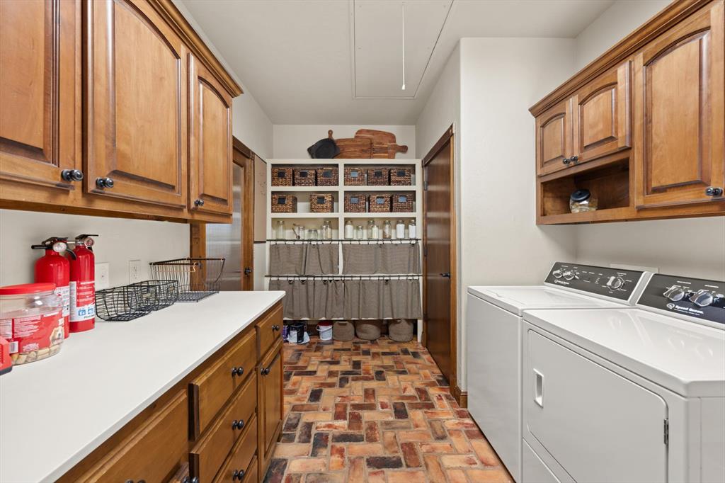 7450 E Triplett Road Property Photo 33