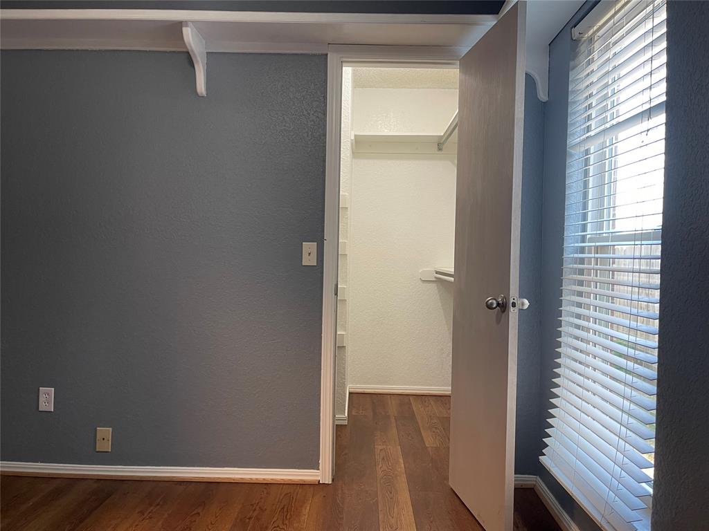 2314 N Lincoln Avenue Property Photo 17