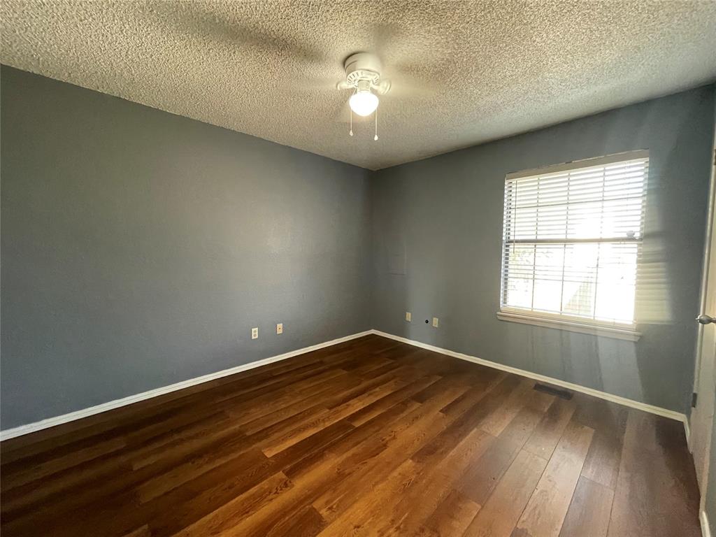 2314 N Lincoln Avenue Property Photo 19