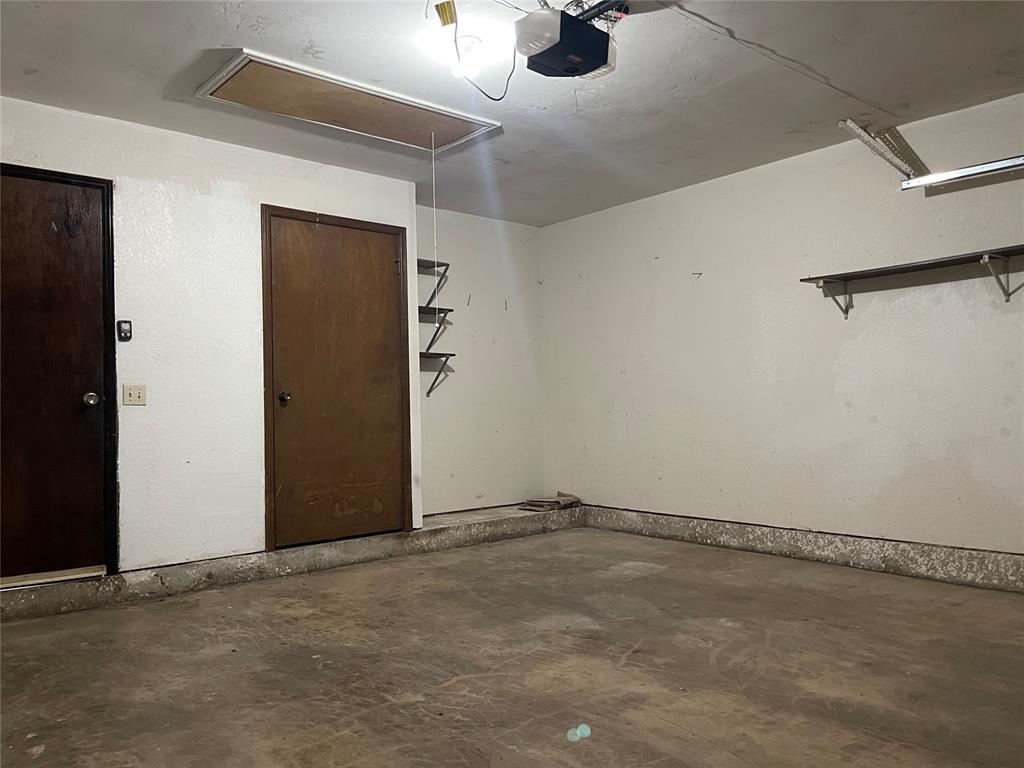 2314 N Lincoln Avenue Property Photo 30