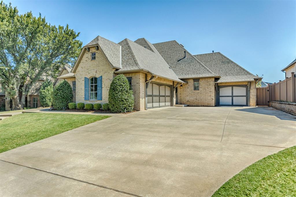 3216 Hillside Drive Property Photo 3