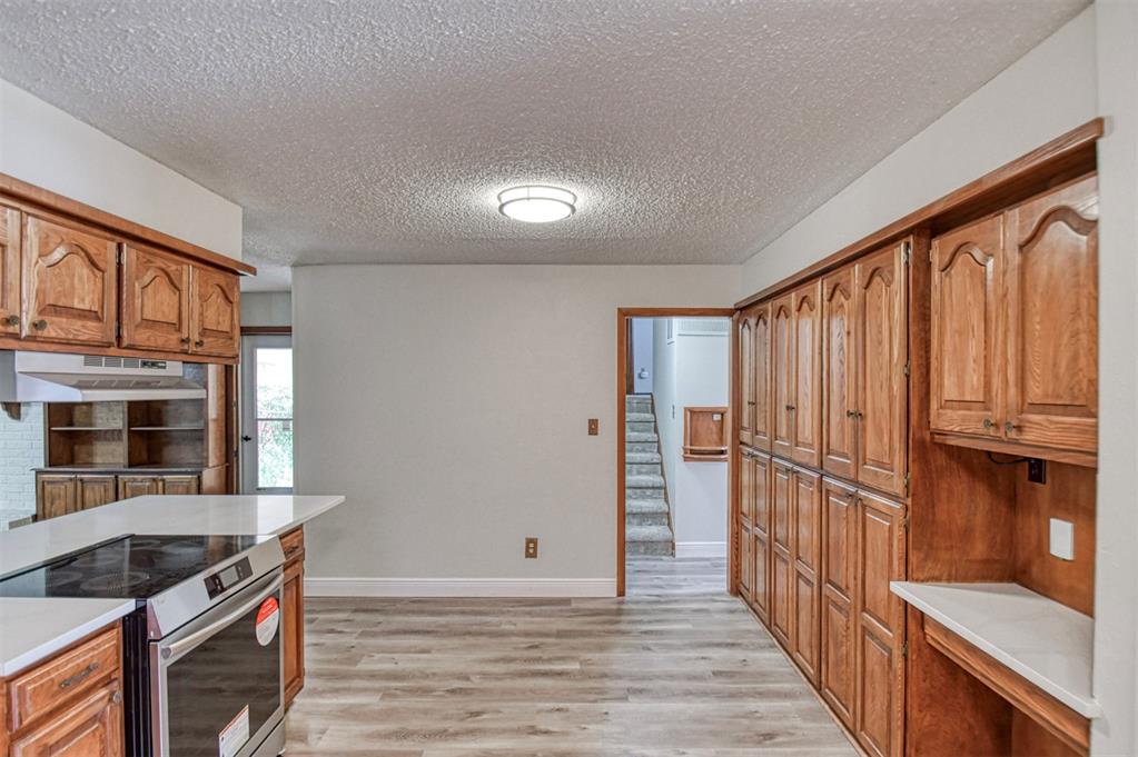 220 W Glenhaven Drive Property Photo 10