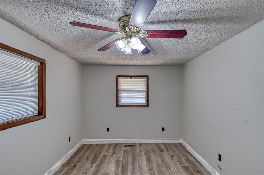 220 W Glenhaven Drive Property Photo 21