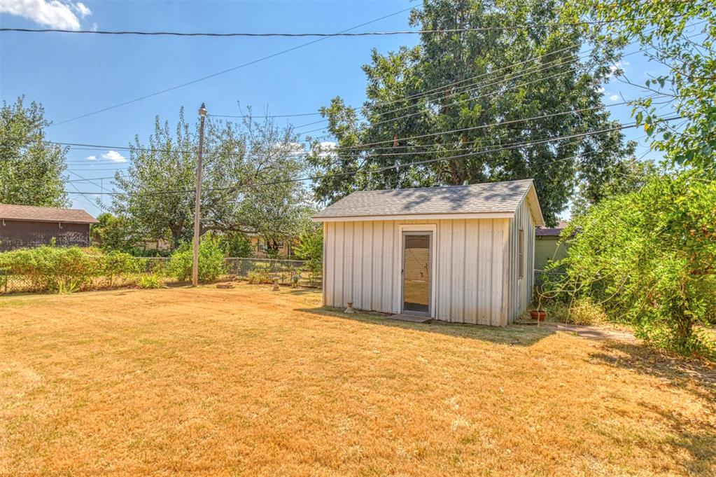 220 W Glenhaven Drive Property Photo 38