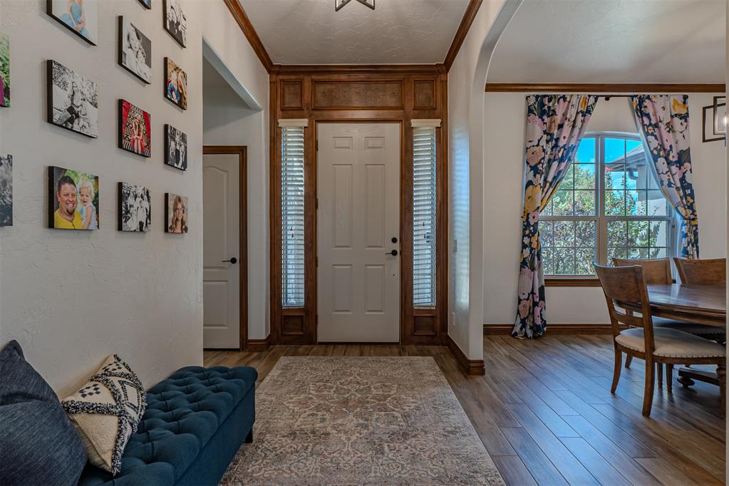 10600 Malaga Way Property Photo 17
