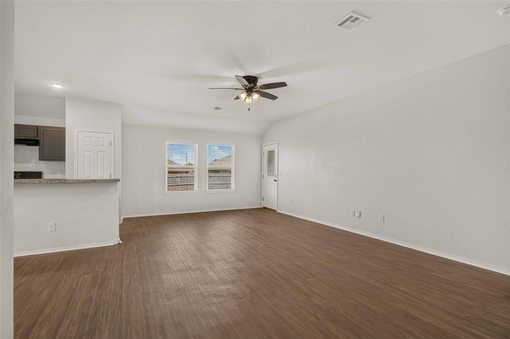 11009 Nw 99th Street Property Photo 9