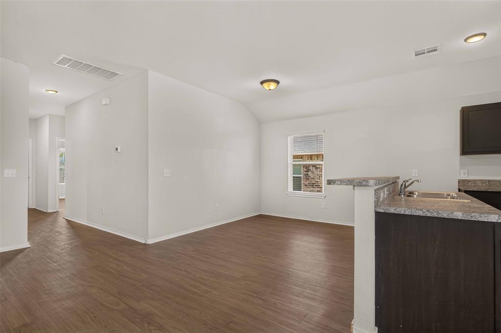11009 Nw 99th Street Property Photo 14