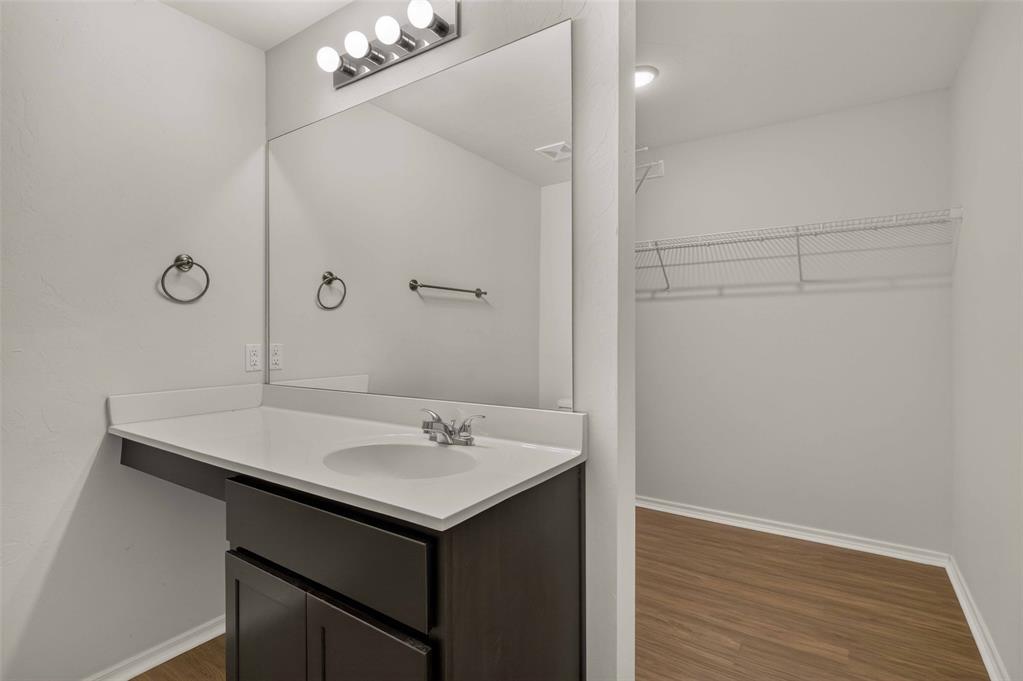 11009 Nw 99th Street Property Photo 20