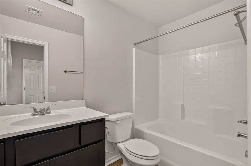11009 Nw 99th Street Property Photo 24