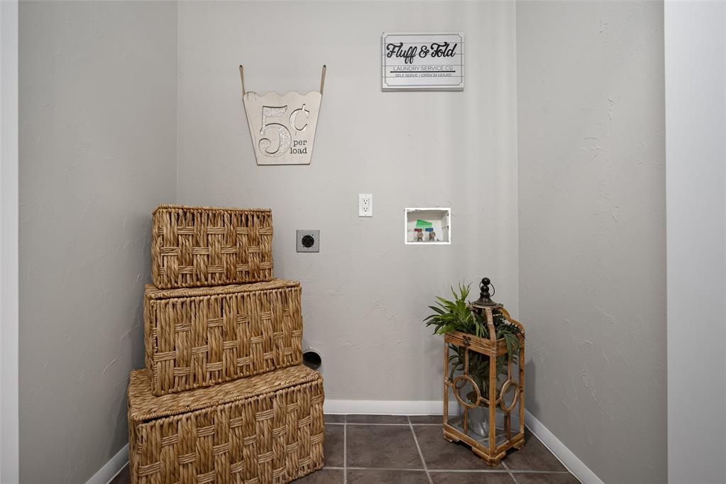 1800 N Oaklawn Avenue Property Photo 20