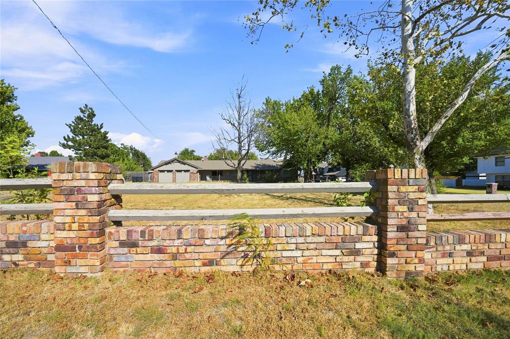 2716 N Eagle Lane Property Photo 5