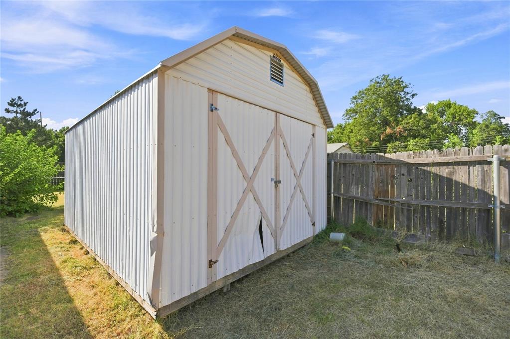 2716 N Eagle Lane Property Photo 37