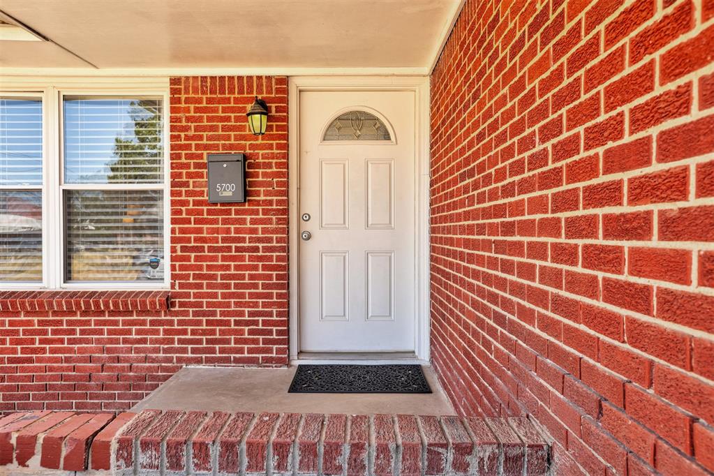5700 Nw 47th Street Property Photo 3